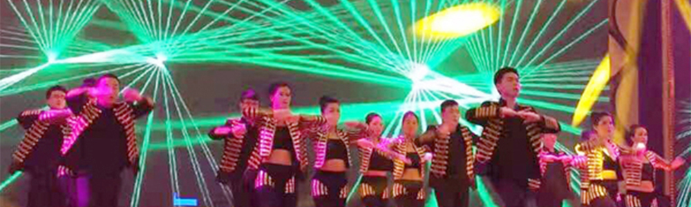 新活力 17創(chuàng)！雷諾表業(yè)2017新年年會(huì)活力全開！